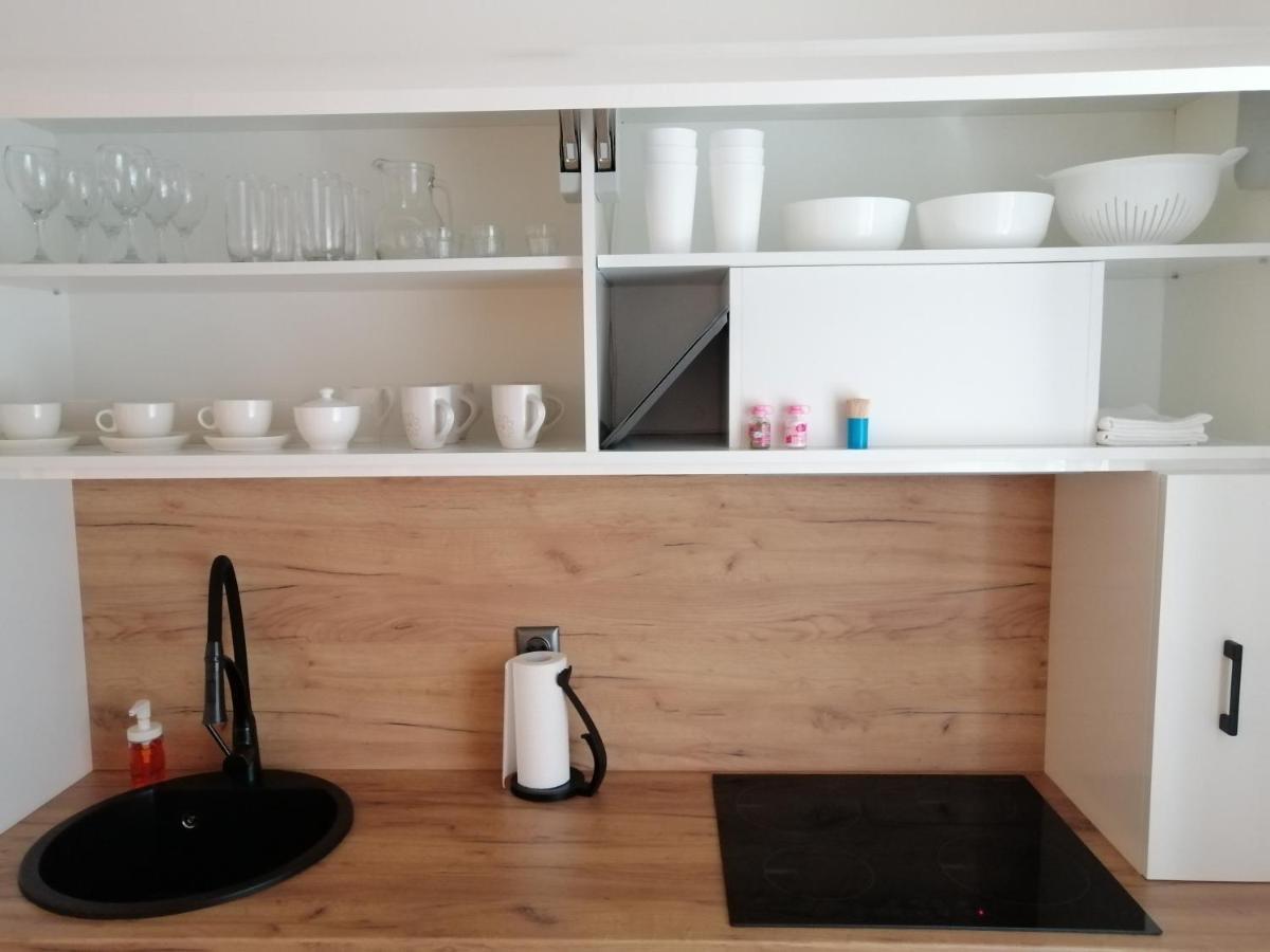 Evita Apartment Karlovac Esterno foto